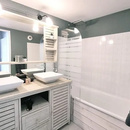 Apartment 4-6 Personnes *